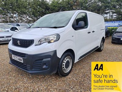 Used Peugeot Expert Premium 142 HP (104 kW) 2022 White Van