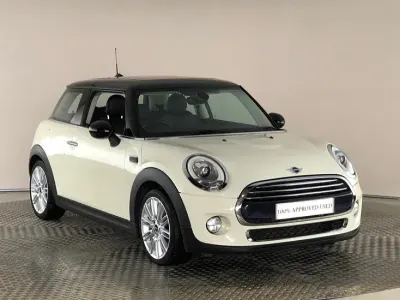 Used Mini Cooper Hatch 134 HP (98 kW) 2016 White Hatchback