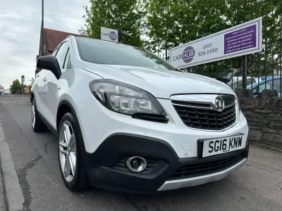 Używany Vauxhall Mokka Edition 140 KM (102 kW) 2016 Biały SUV