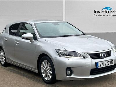 Lexus CT200h