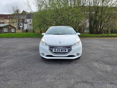 used Peugeot 208 1.4 e-HDi Active 5dr Auto £0 tax 75mpg white