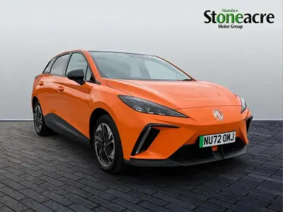 Used MG MG4 EV Trophy 150 kW (204 HP) 2022 Orange Hatchback