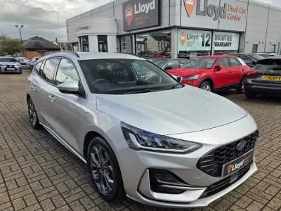 Used Ford Focus ST-Line 125 HP (91 kW) 2023 Silver Estate