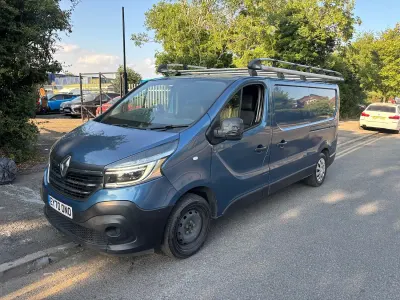 Used Renault Trafic Business 2020 Blue MPV