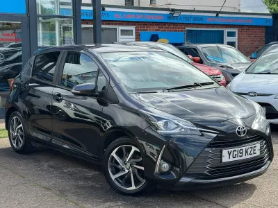 Used Toyota Yaris 111 HP (81 kW) 2019 Black Hatchback