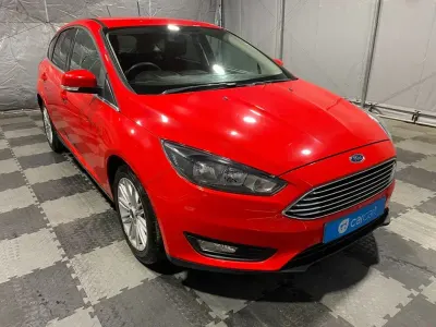 Used Ford Focus Zetec 100 HP (73 kW) 2018 Red Hatchback