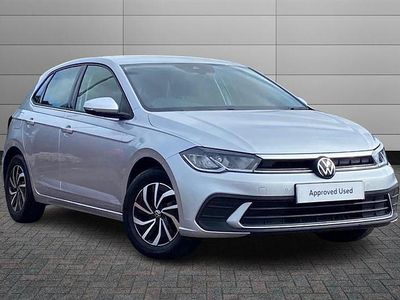 Begagnad VW Polo Life 95 HK (69 kW) 2023 Silver Halvkombi