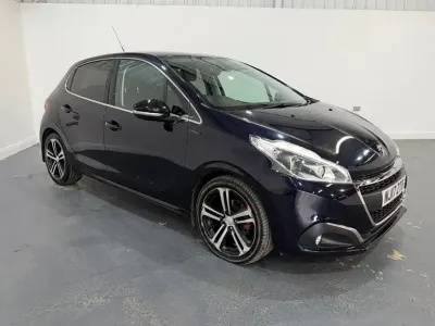 Used Peugeot 208 GT-line 120 HP (88 kW) 2017 Blue Hatchback