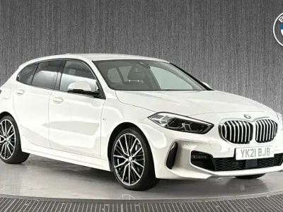 Used BMW 118 M Sport 134 HP (98 kW) 2021 White Hatchback
