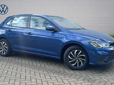 Used VW Polo Life 95 HP (69 kW) 2022 Blue Hatchback