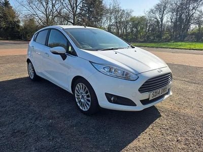 Used Ford Fiesta Titanium 2014 White Hatchback