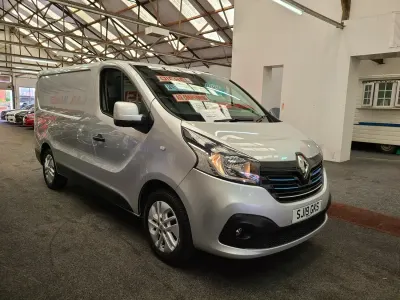 Used Renault Trafic 2019 Silver MPV