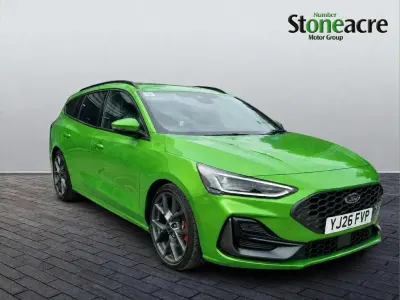 New Ford Focus ST 280 HP (205 kW) 2026 Green Estate
