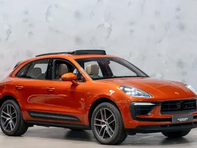 Used Porsche Macan 379 HP (278 kW) 2022 Orange SUV