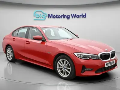 Usado BMW 330e 292 HP (214 kW) 2022 Vermelho Sedan