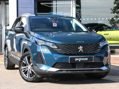 Second-hand Peugeot 3008 Allure Premium 222 CP (163 kW) 2022 Albastru SUV