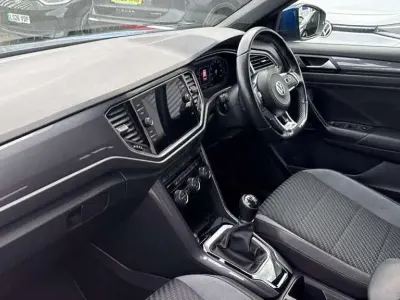 Used VW T-Roc R-line 150 HP (110 kW) 2020 Blue SUV