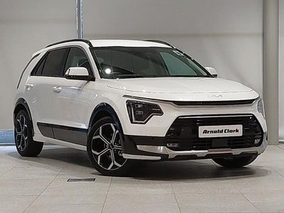 White New 2025 Kia Niro SUV | £31,995