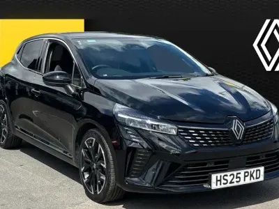 Used Renault Clio Techno 90 HP (66 kW) 2025 Black  Hatchback