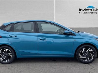 Used Hyundai i20 SE 100 HP (73 kW) 2023 Turquoise Hatchback