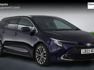 Used Toyota Corolla Design 140 HP (102 kW) 2023 Blue Estate