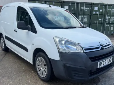 Used Citroën Berlingo 75 HP (55 kW) 2017 White MPV