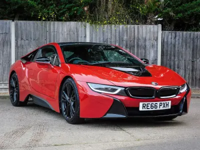 Used BMW i8 Comfort Edition 362 HP (266 kW) 2016 Red Coupe