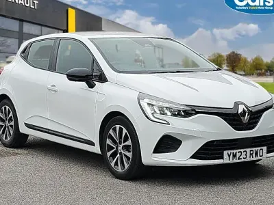 Used Renault Clio Evolution 145 HP (106 kW) 2023 White  Hatchback