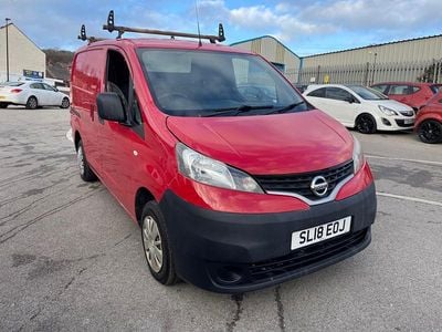 Used Nissan NV200 Acenta 2018 Red MPV
