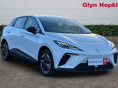 White Used 2025 MG MG4 EV SE Hatchback | £16,350
