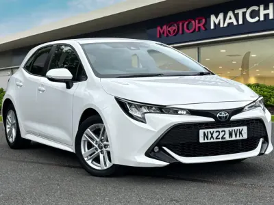Used Toyota Corolla 2022 White Hatchback