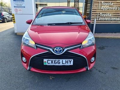 Used Toyota Yaris Hybrid 2016 Red Hatchback