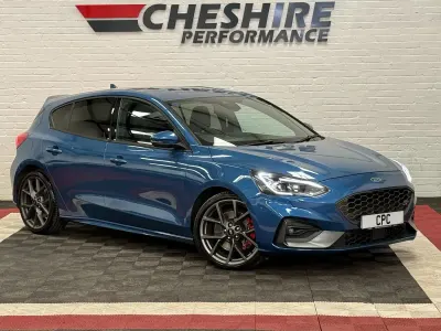 Used Ford Focus Performance Edition 276 HP (202 kW) 2019 Blue Hatchback