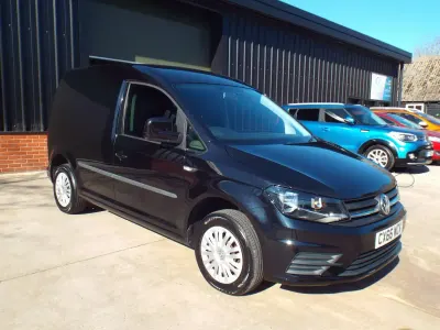 Używany VW Caddy Trendline 102 KM (75 kW) 2016 Czarny Minivan