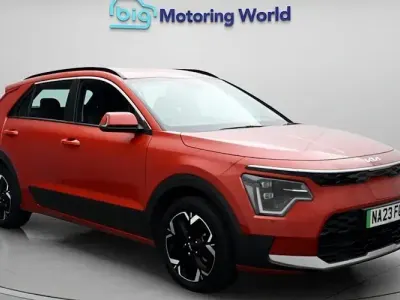Used Kia e-Niro 150 kW (204 HP) 2023 Orange SUV