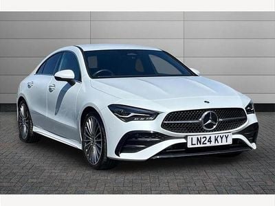 Begagnad Mercedes CLA200 AMG Line Premium 161 HK (118 kW) 2024 Vit Sportkupé