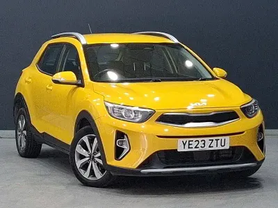Gebraucht Kia Stonic 99 PS (72 kW) 2023 Gelb SUV