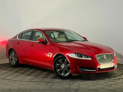 Used Jaguar XF Luxury 200 HP (147 kW) 2013 Red Sedan