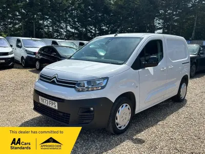 Used Citroën Berlingo 100 HP (73 kW) 2023 White MPV