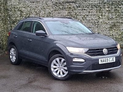 Usado VW T-Roc SE 115 HP (84 kW) 2019 Cinzento SUV