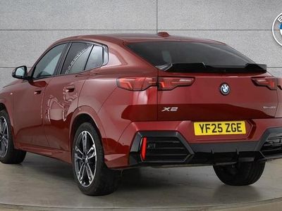 Begagnad BMW X2 M Sport 170 HK (125 kW) 2025 Röd SUV