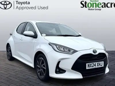 Second-hand Toyota Yaris Hybrid Design 2024