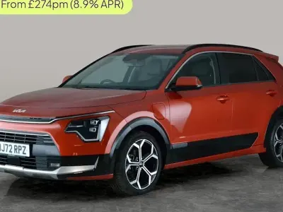 Używany Kia Niro 182 KM (133 kW) 2023 Pomarańczowy SUV