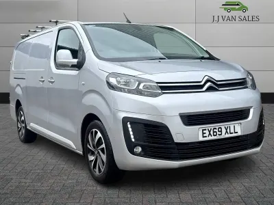 Usado Citroën Dispatch 2019 Prateado Monovolume
