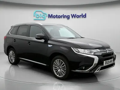 Used Mitsubishi Outlander P-HEV 224 HP (164 kW) 2020 Black SUV