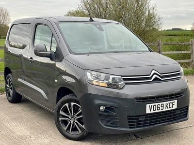 Used Citroën Berlingo 130 HP (95 kW) 2019 Grey MPV