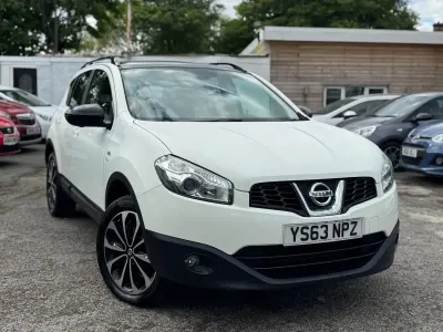 Used Nissan Qashqai 360º 110 HP (80 kW) 2013 White SUV