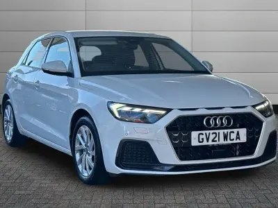 Used Audi A1 Sportback Sport 108 HP (79 kW) 2021 Glacier white Hatchback