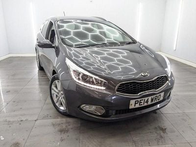 Used Kia Ceed Sportswagon 126 HP (92 kW) 2014 Silver Estate