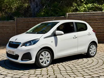 Used Peugeot 108 Active 68 HP (50 kW) 2015 White Hatchback